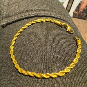 Twisted Gold Chain Bracelet
